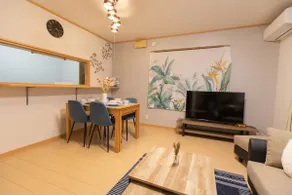 82㎡ single-family home within walking distance of Shin-Osaka Station | Parking lot | Convenient access to 3 train stations | Sleeps 8 [YAMORoom] - Image 2