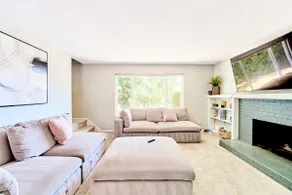 The Cardiff- Stylish 4bd home by Airport & Seattle - Image 3