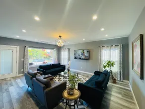 Green Lake 1st Line Home A with Central Air Conditioners - Image 3