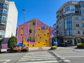 Residential area in Vigo near downtown - Image 5