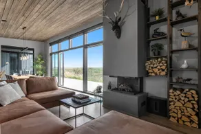 Luxurious 4BR Summerhouse with Hot Tub and Sauna - Image 2