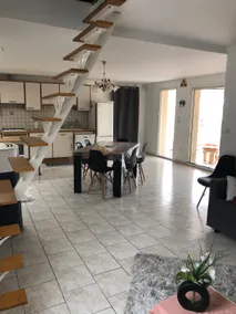 Small quiet house - Image 4