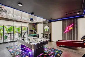 Amazing Downtown San Diego Loft next to Petco Park - Image 4