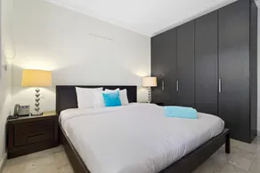 Amazing 1BR 2BA Condo @ Great Location w/ Pool GYM - Image 2