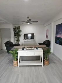 Newly remodeled guesthouse near balloon fiesta - Image 5