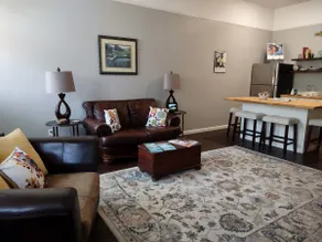 2feather inn #2 - Image 3