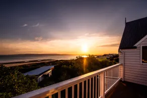 Hamptons Hideaway - Freycinet Holiday Houses - Image 5