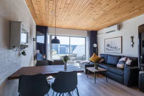 Beachfront apartment - Image 2