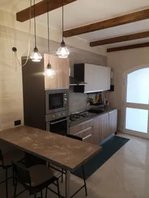 House for rent in the historic center - Image 4