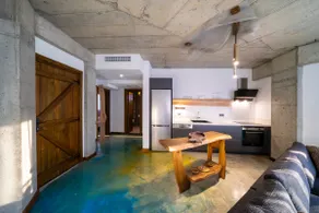 Large, Spacious and Sea View: Blue Suite - Image 2