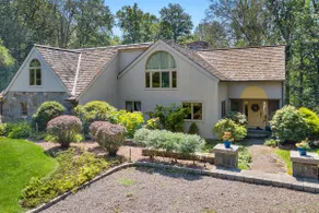 Coast and Country Private Estate - Image 2