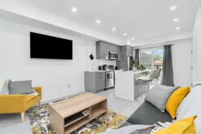 Luxury New Condo By Niagara Falls - Image 4