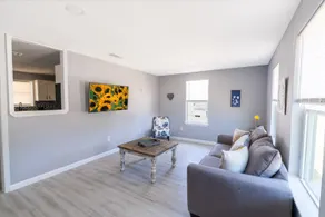 Chic, Bold, Designer - Near Fort Cavazos Sleeps 6 - Image 4