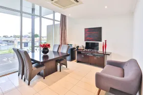 Indulge Apartments - Langtree - Image 2