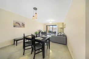 Beachside luxury: 1BR with Pools, Gym & More - Image 3