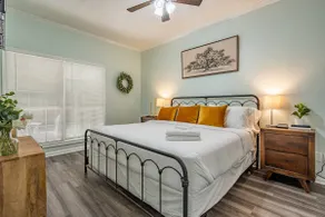 1BR Bungalow Escape | Smart TVs, King Bed & More! - Image 5