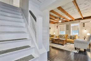 Charming 1825 Farmhouse Near Boston & Canobie Lake - Image 5