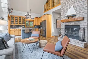 Relaxing waterfront location! - Image 2