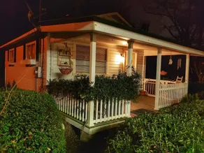 Rose's Cozy Cottage - Image 2