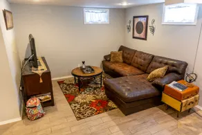 The Nest on Normal Hill - 2 Bedroom Basement Apt - Image 2