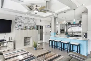 Downtown Orlando Mansion w Rooftop Deck Sleep 14 - Image 3