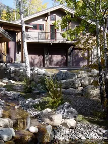 2BD+Loft Mountainside Guesthouse—Amazing Location! - Image 4