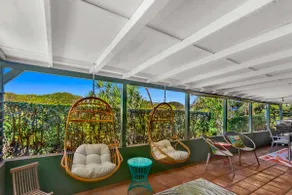 6 mins-Kaanapali beach • Family bungalow • Parking - Image 2