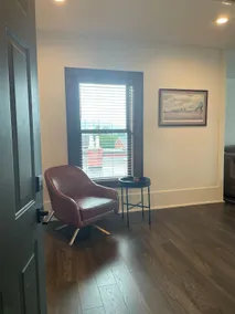 Spacious private suite with Cincy skyline view - Image 3