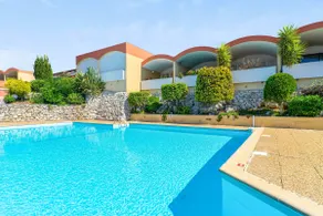 ~ Mini Villa with sea view, pool & garage ~ - Image 2