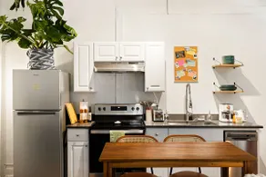 Carroll St Bungalow - Image 5