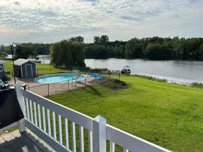 Grasse River Retreat - Image 4