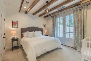*Luxury 4 bed KING ABODE central & FREE parking* - Image 4