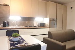 New Detached House with Private Garden - Image 2