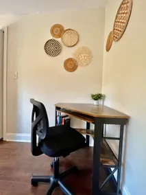 Chic Shadyside Apt w/ Balcony-1Block to Walnut St! - Image 5
