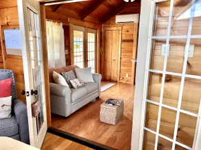 Longears Cabin - Image 3