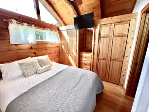 Longears Cabin - Image 2