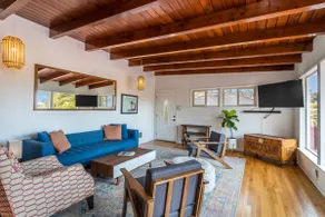 Hollywood -Mid-Century Cabin in hills - Image 3