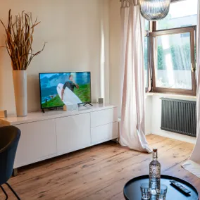Apartment M: Charming - cozy - spacious - Image 2