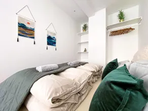 Lovely apartment with rain shower, kitchen + 4K TV - Image 5