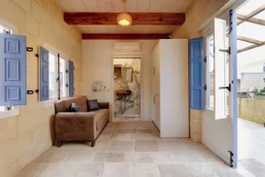 Elegant Studio in Heritage Home - Private Terrace - Image 4