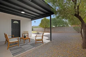 Newly Renovated Home, 1 mi Downtown - 3 BR 2 Bath - Image 4
