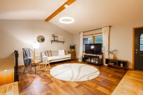 Cozy 4BR Winter Retreat Near Grand Rapids - Image 3