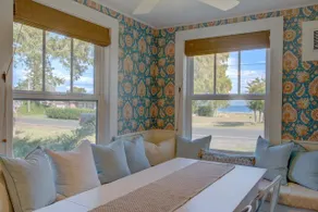 Beautiful Willapa Bay View! The Bay Cottage! - Image 2