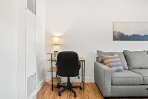 Clean & Comfy Condo steps from UNR/Min to Downtown - Image 4