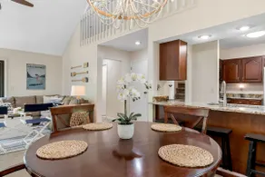 * Keowee Key* Lake* Fireplace*Golf*Tennis*Gym* - Image 3