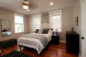 Cincy Chic, Central & Convenient 1BR/1BA - Image 5