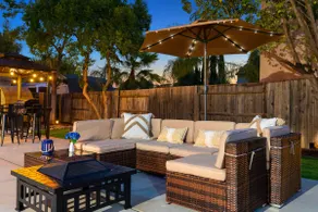 Lux Stay w/ Sauna, BBQ, Firepit, Outdoor Dining, Air Hockey Close to Hard Rock ! - Image 4
