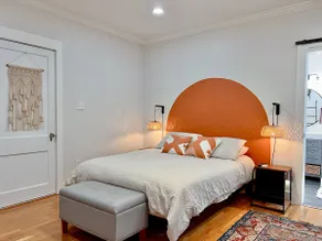 The Clay Door Suite w/FREE BIKES - Image 3