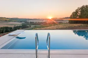 Luxury Villa private SPA, Jacuzzi, Infinity Pool - Image 4