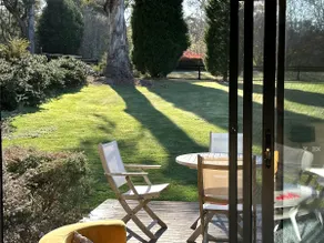 Contemporary Rural Luxury in Lush Garden - Image 3
